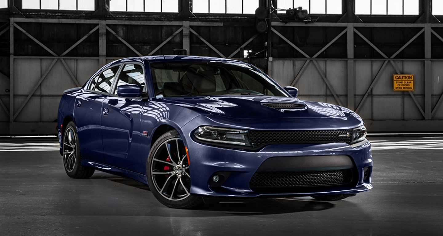 2017 Dodge Charger Blue Side Exterior