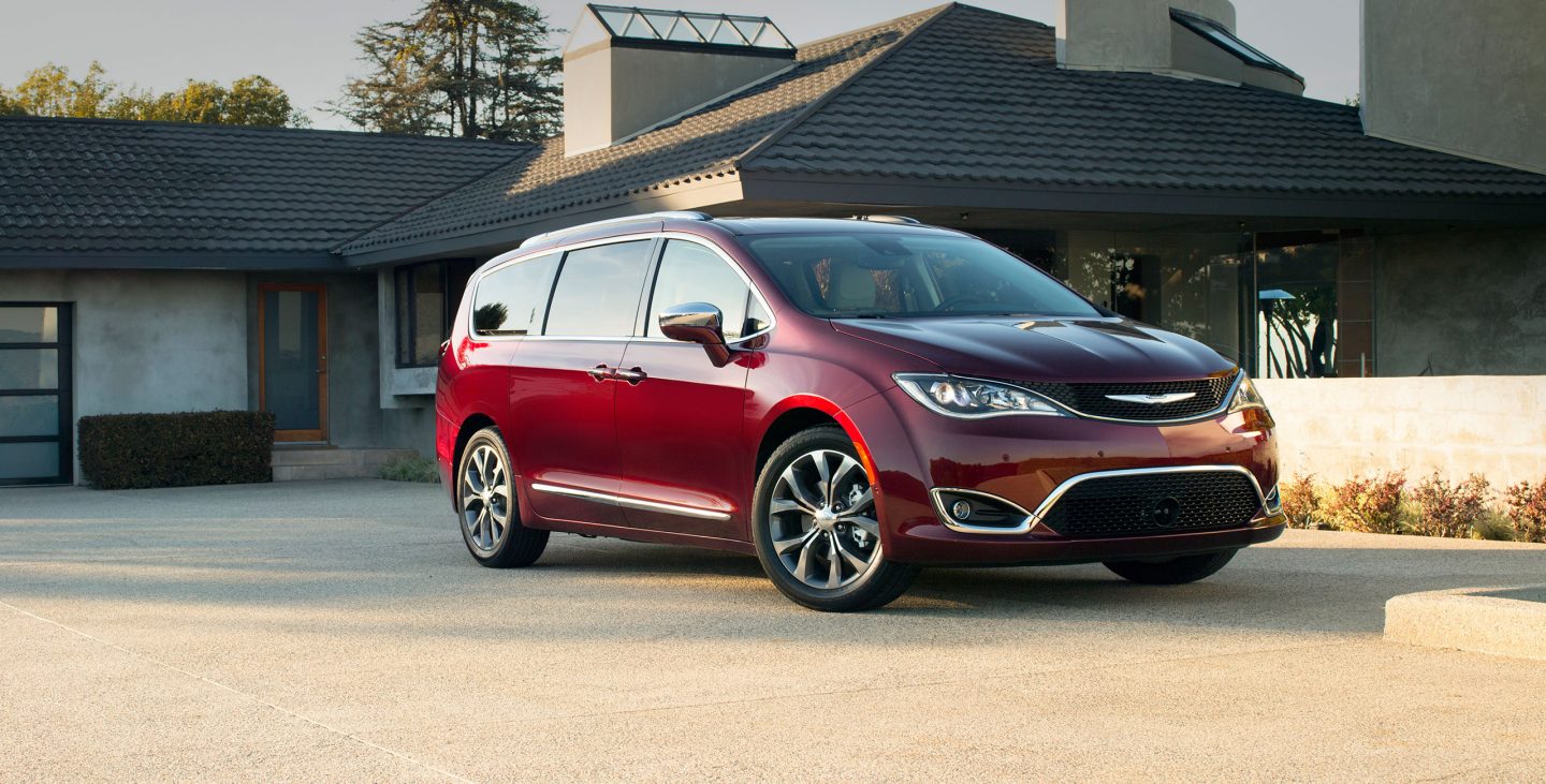 2018 Chrysler Pacifica Rear Red Exterior Front View